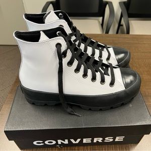 BRAND NEW Converse Women’s Lugged Hi Patent Leather White/Black Sz 9 Shoe